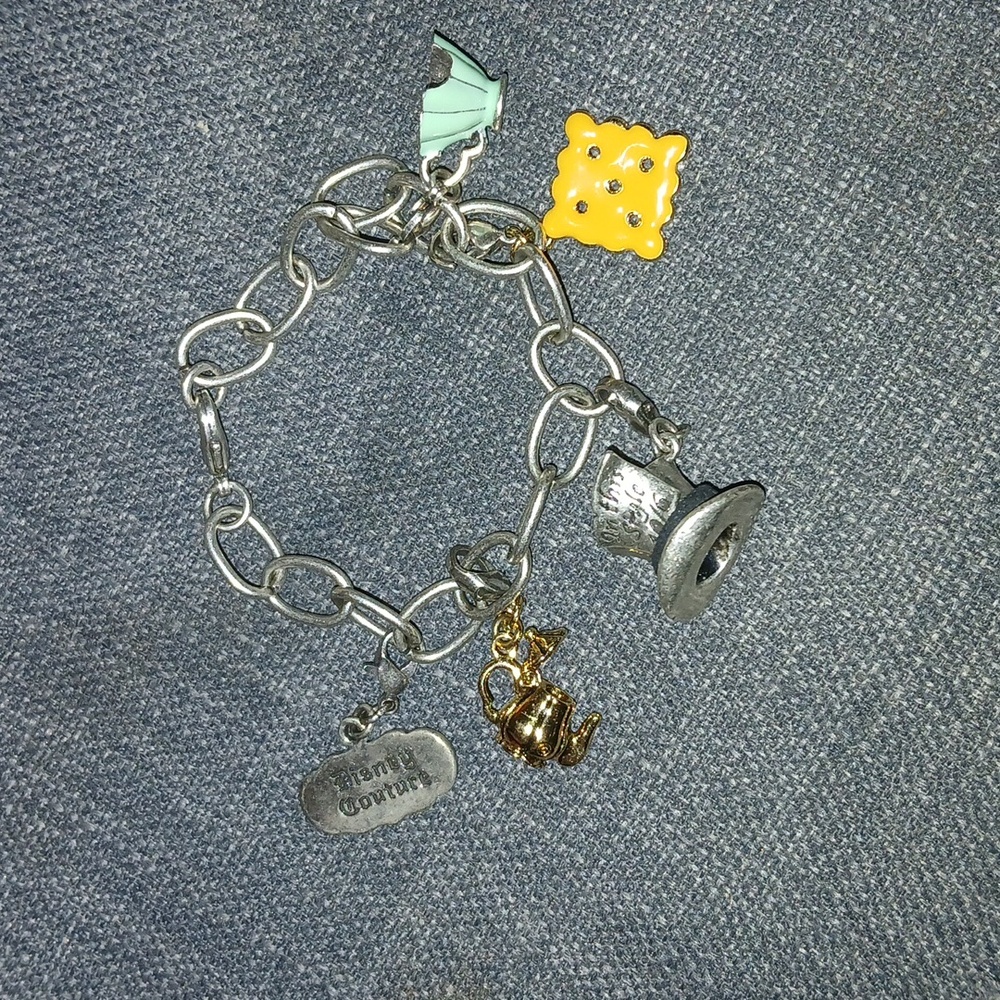 Disney Alice in Wonderland Bracelet